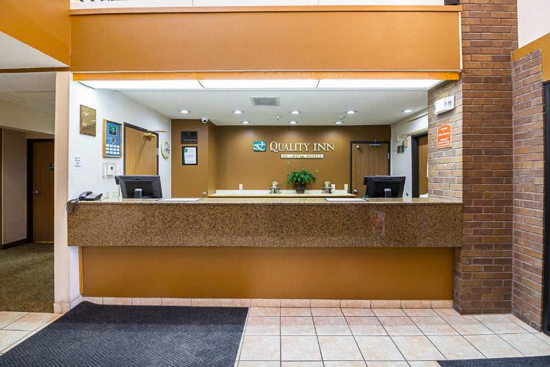 Quality Inn Thief River Falls Exterior foto